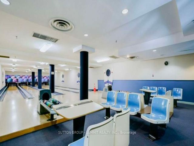 2923 - 68 Corporate Dr