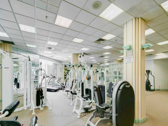 2923 - 68 Corporate Dr