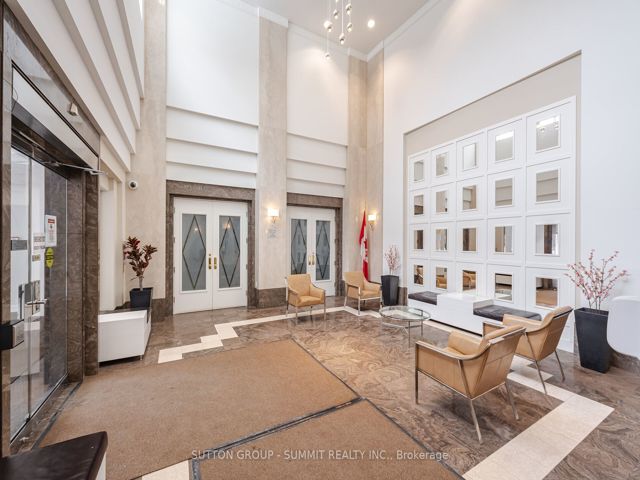 2923 - 68 Corporate Dr