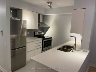 405 - 61 Town Centre Crt