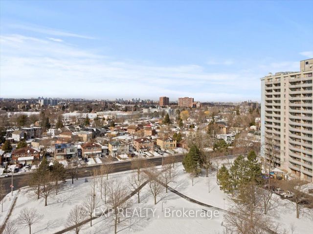 1204 - 5 Greystone Walk Dr