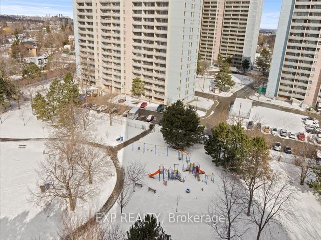 1204 - 5 Greystone Walk Dr