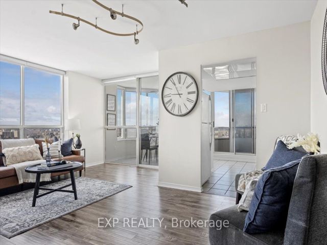 1204 - 5 Greystone Walk Dr