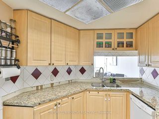 1111 - 2550 Lawrence Ave E