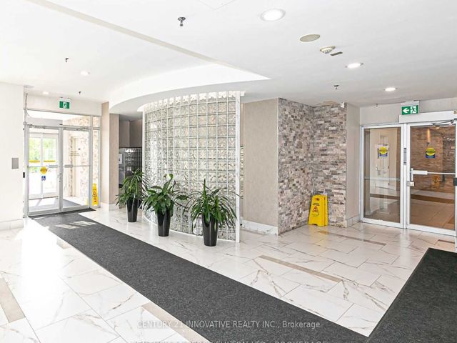 1111 - 2550 Lawrence Ave E