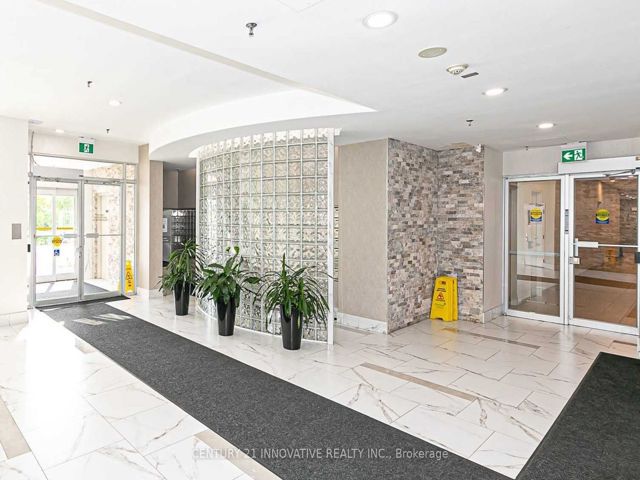1111 - 2550 Lawrence Ave E