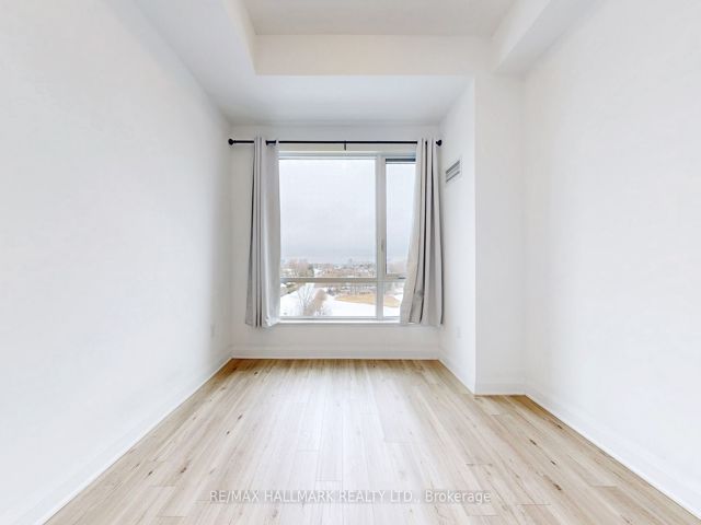 421 - 3220 Sheppard Ave E