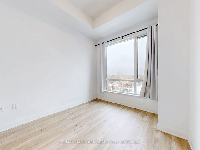 421 - 3220 Sheppard Ave E