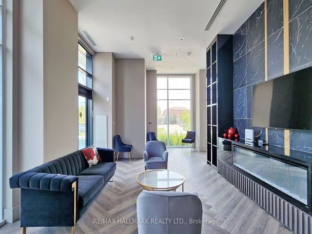 421 - 3220 Sheppard Ave E