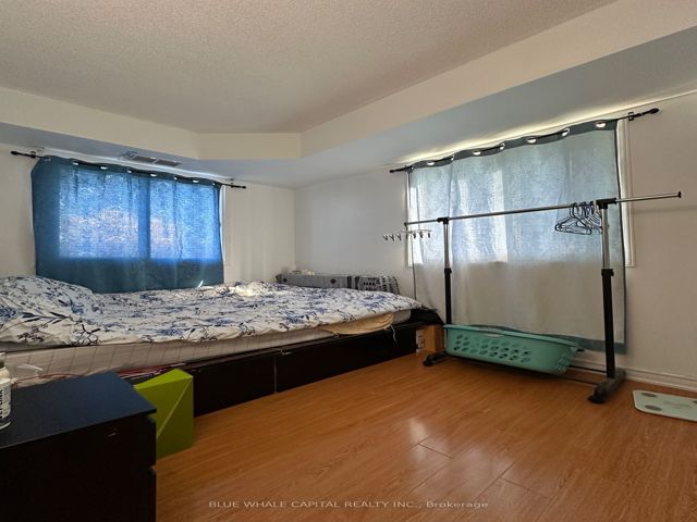 221 - 2351 Kennedy Rd
