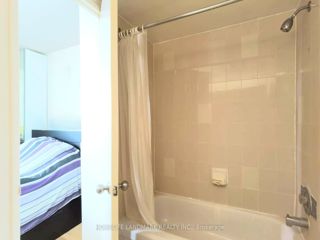 1005 - 2466 Eglinton Ave E