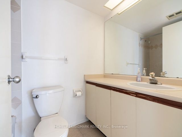 1005 - 2466 Eglinton Ave E