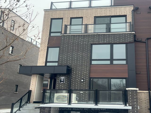 21 - 235 Mclevin Ave