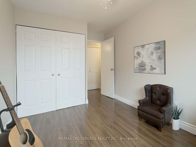 306 - 800 Kennedy Rd