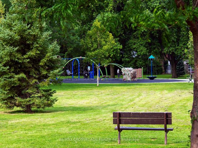 306 - 800 Kennedy Rd