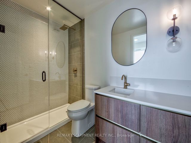 514 - 1285 Queen St E
