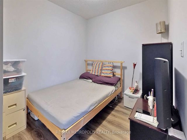 2602 - 36 Lee Centre Dr