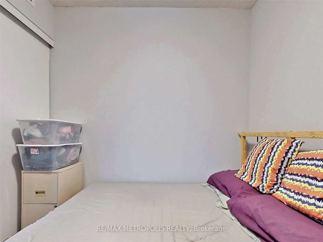 2602 - 36 Lee Centre Dr