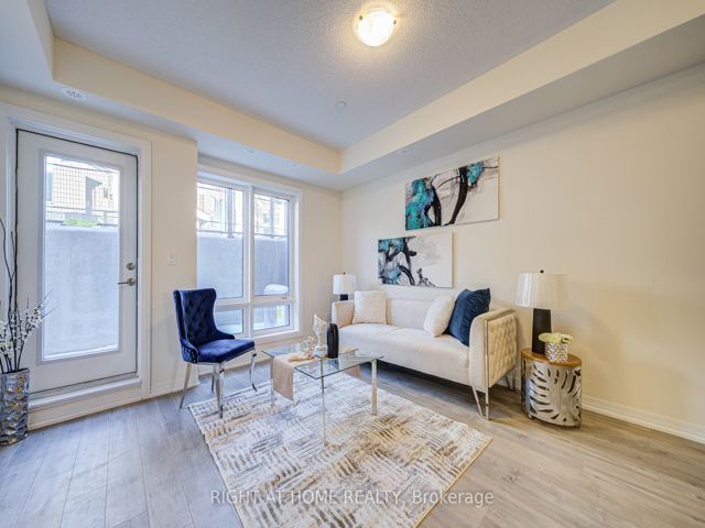 21 - 155 Tapscott Rd