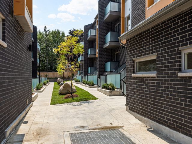 536 - 2791 Eglinton Ave E