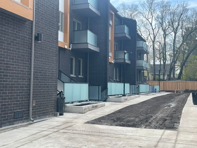 536 - 2791 Eglinton Ave E