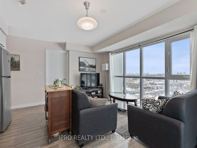 1609 - 2150 Lawrence Ave E