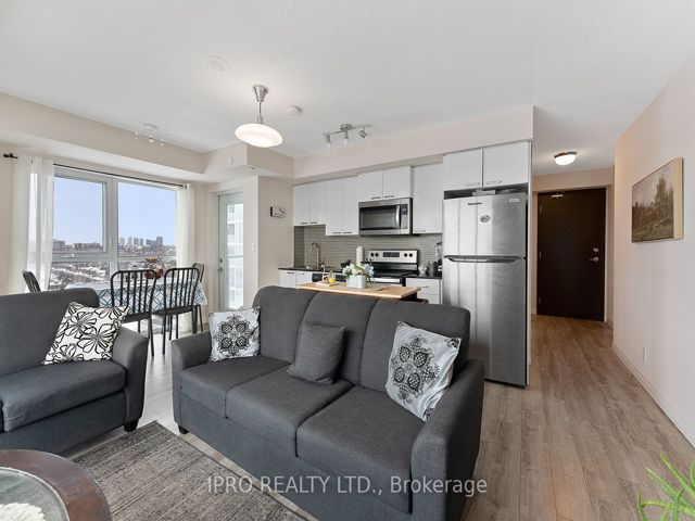1609 - 2150 Lawrence Ave E