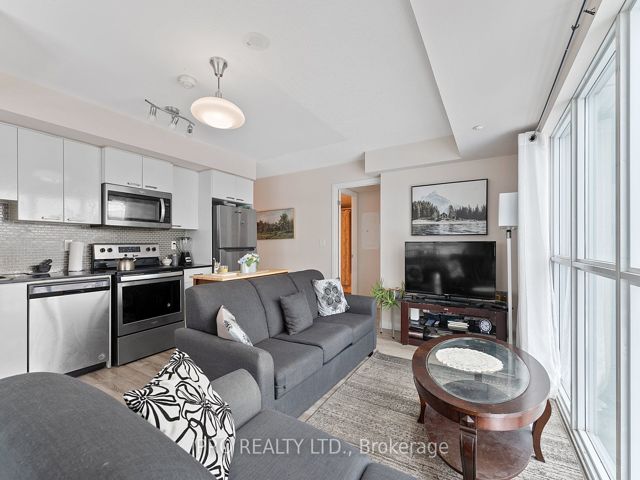 1609 - 2150 Lawrence Ave E