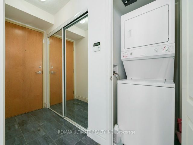1906 - 60 Brian Harrison Way