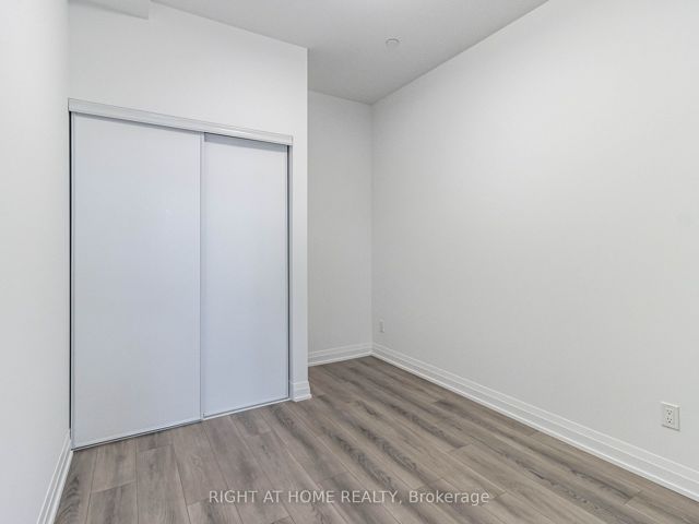 314 - 286 Main St