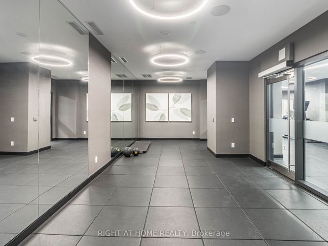 314 - 286 Main St