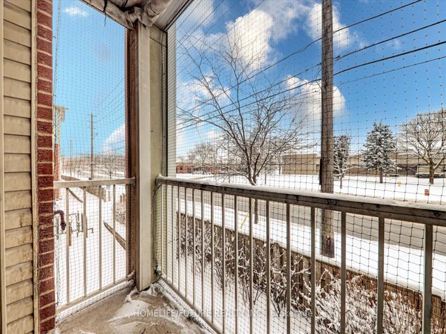 205 - 5225 Finch Ave E