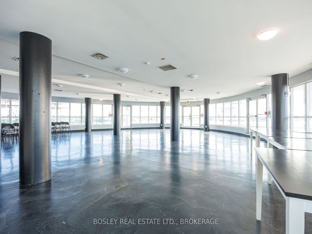 408 - 60 Fairfax Cres