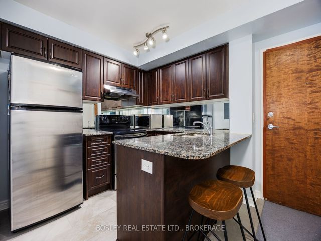 408 - 60 Fairfax Cres