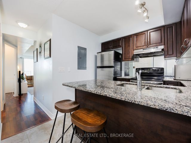 408 - 60 Fairfax Cres