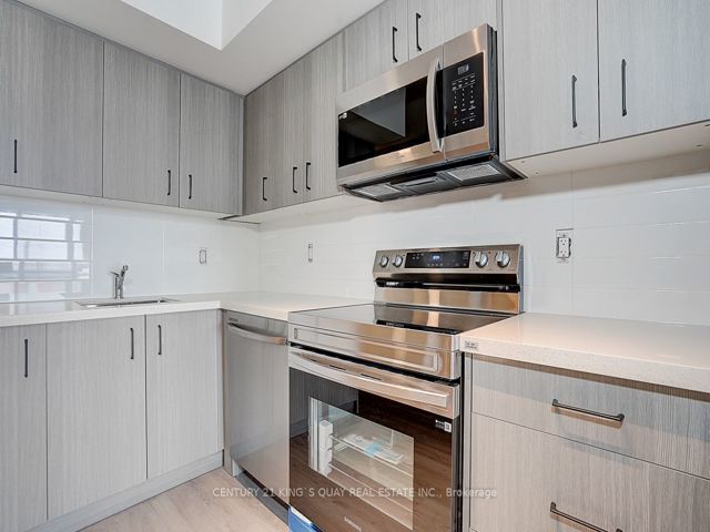 510 - 3421 Sheppard Ave E