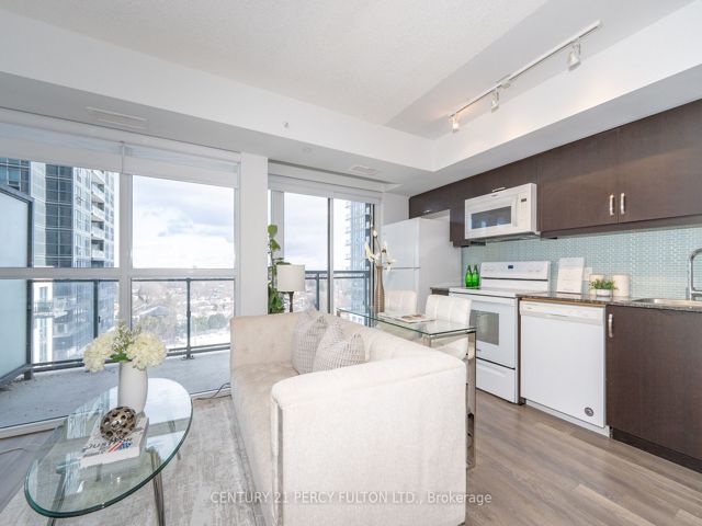 704 - 30 Meadowglen Pl