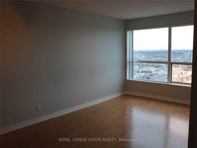 3016 - 36 Lee Centre Dr