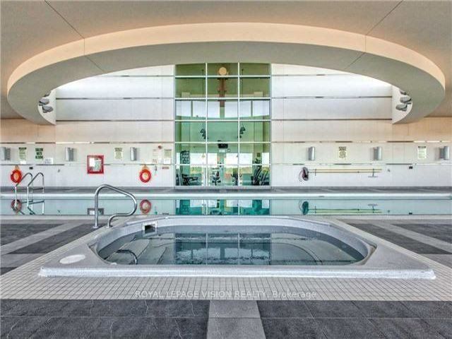 3016 - 36 Lee Centre Dr