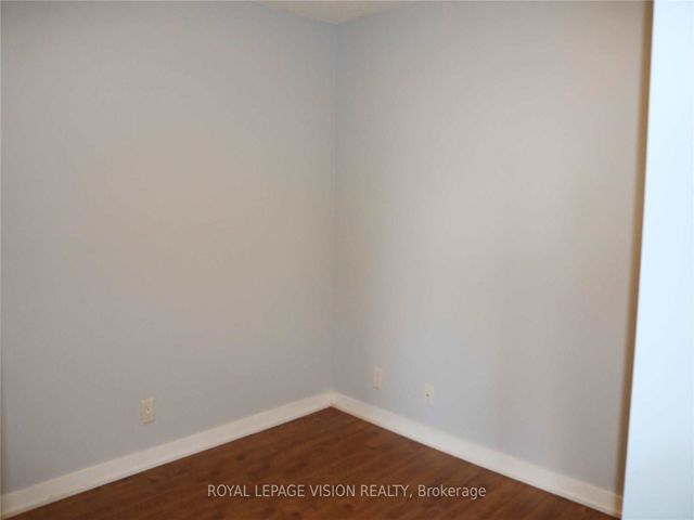 3016 - 36 Lee Centre Dr
