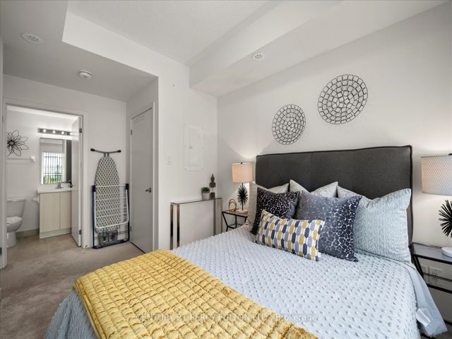 19 - 70 Orchid Place Dr
