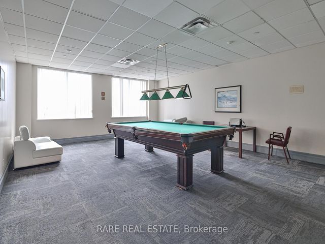 1016 - 11 Lee Centre Dr