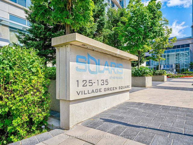 3422 - 135 Village Green Sq