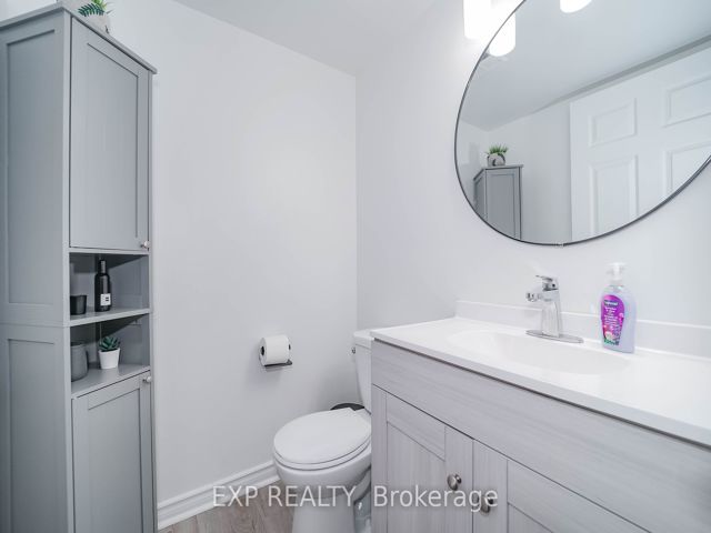 313 - 330 Mccowan Rd