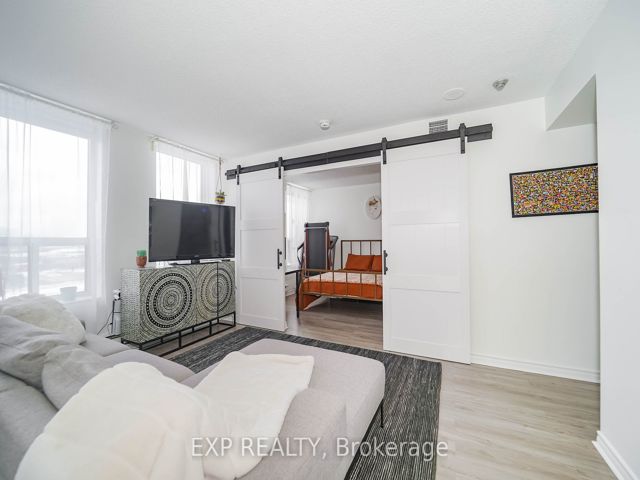 313 - 330 Mccowan Rd