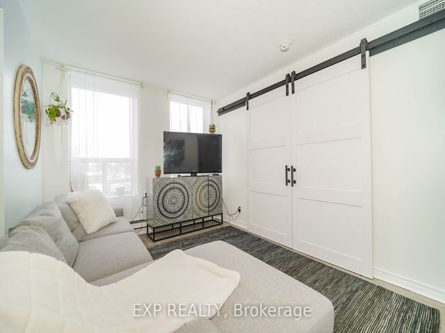 313 - 330 Mccowan Rd