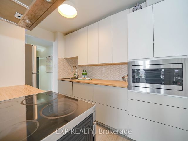 313 - 330 Mccowan Rd