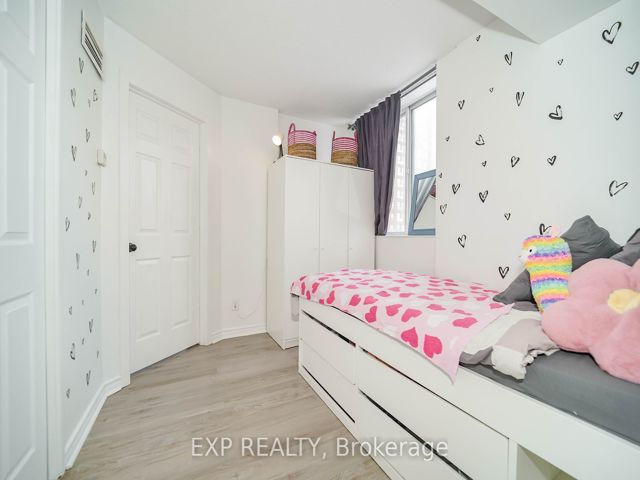 313 - 330 Mccowan Rd