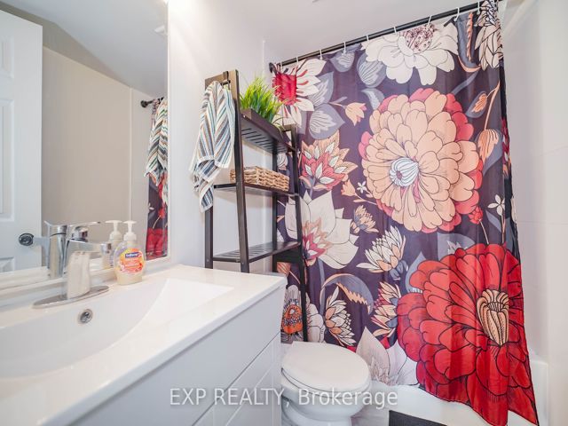 313 - 330 Mccowan Rd