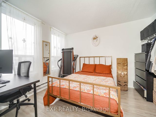 313 - 330 Mccowan Rd